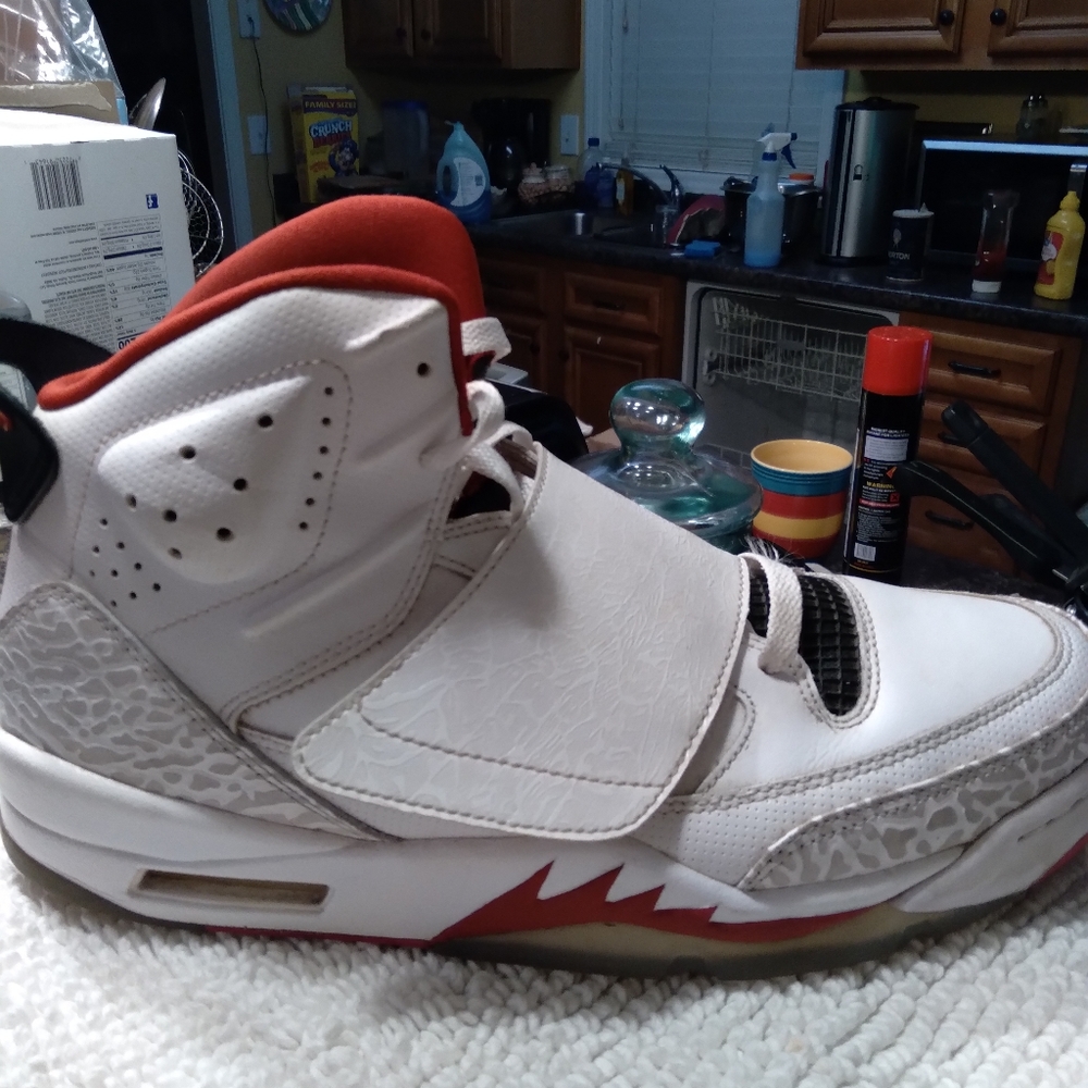 AIR JORDAN Son of Mars 'FIRE RED' blue tongue 512245-112